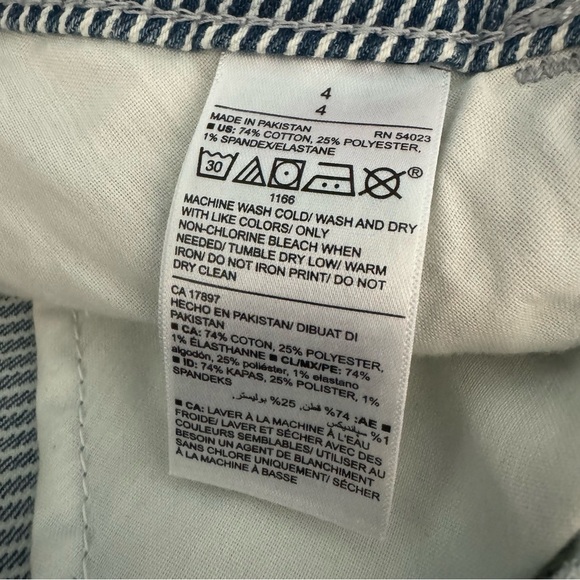 ✨3/$20✨ Old Navy Blue White Striped Mid Rise Rockstar Ankle Raw Hem Jeans. Sz 4 - Picture 3 of 12